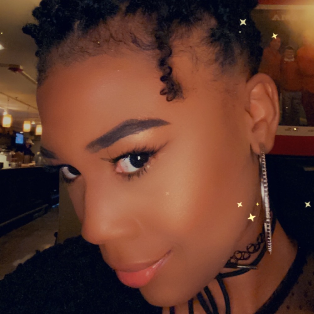 Meet your Posher, Regine